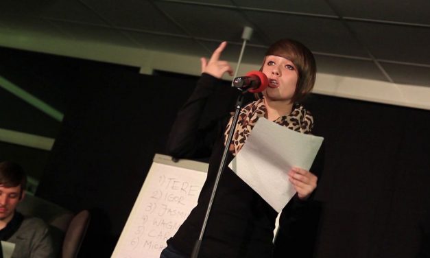 GV Poetry Slam 2012: Von übergroßen Blumen, Mist im Fernsehen und anderen Dingen