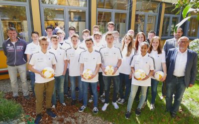 Das GV ist DFB-JUNIOR-COACH SCHULE: 20 SchülerInnen erhalten Trainerlizenzen
