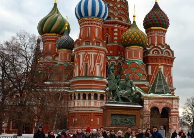 Moskau-Austausch 2016 vor der St Basilius-Kathedrale